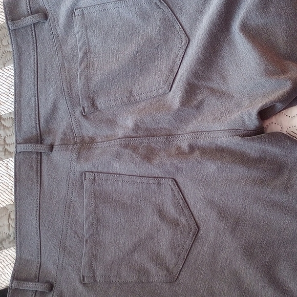 Women's casual pants - Picture 3 of 5